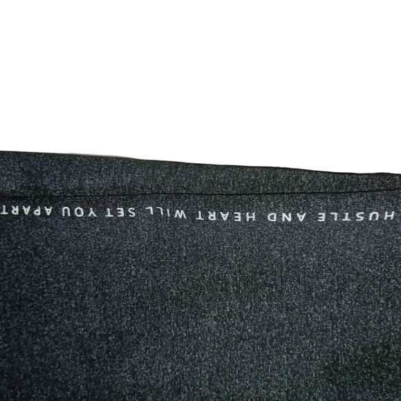 Love fitness, large, seamless leggings in charcoal grey - Picture 3 of 4